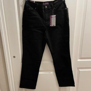 NWT Gloria Vanderbilt Jeans Blk 14 Short